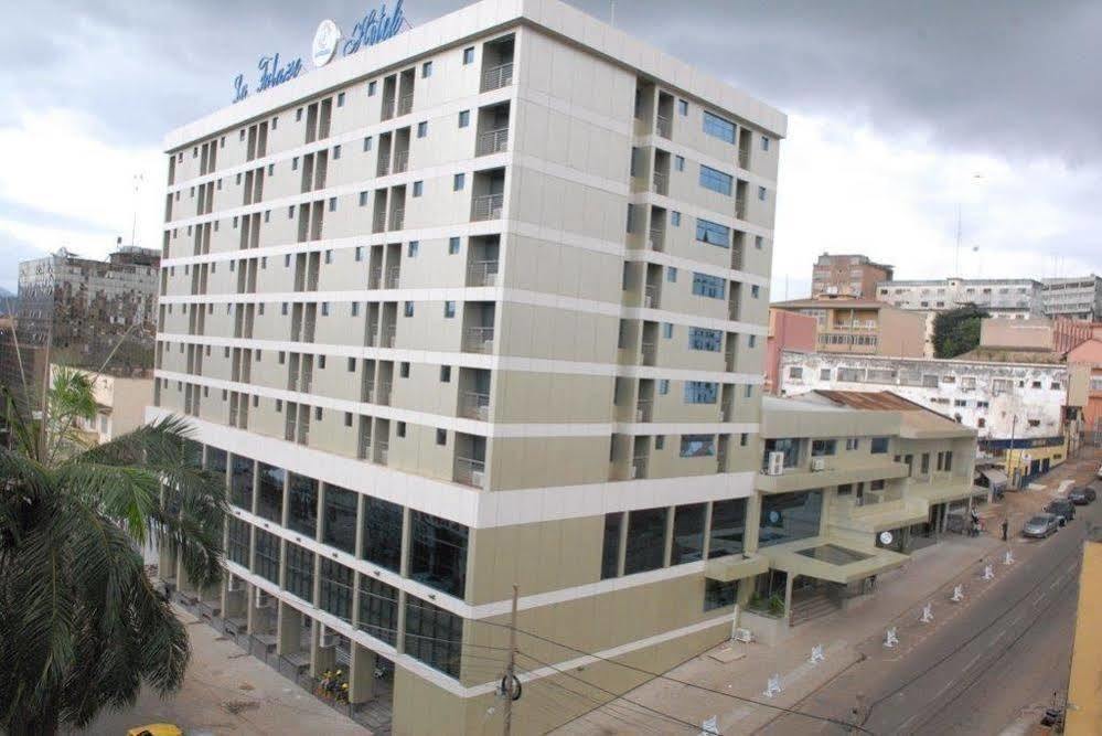 Hotel La Falaise Yaounde Exterior photo